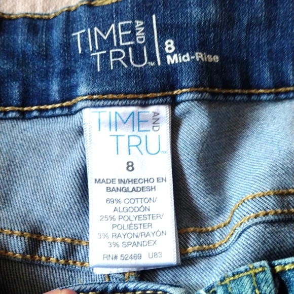 Blue jean shorts - Picture 2 of 3